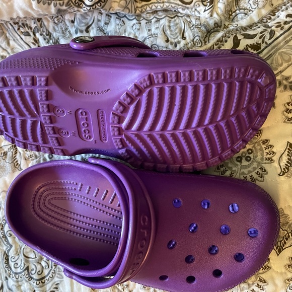 Crocs - Picture 3 of 4